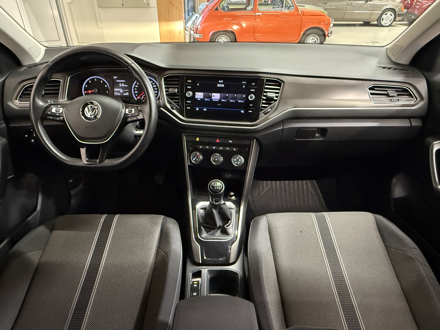 VOLKSWAGEN T-Roc 2019