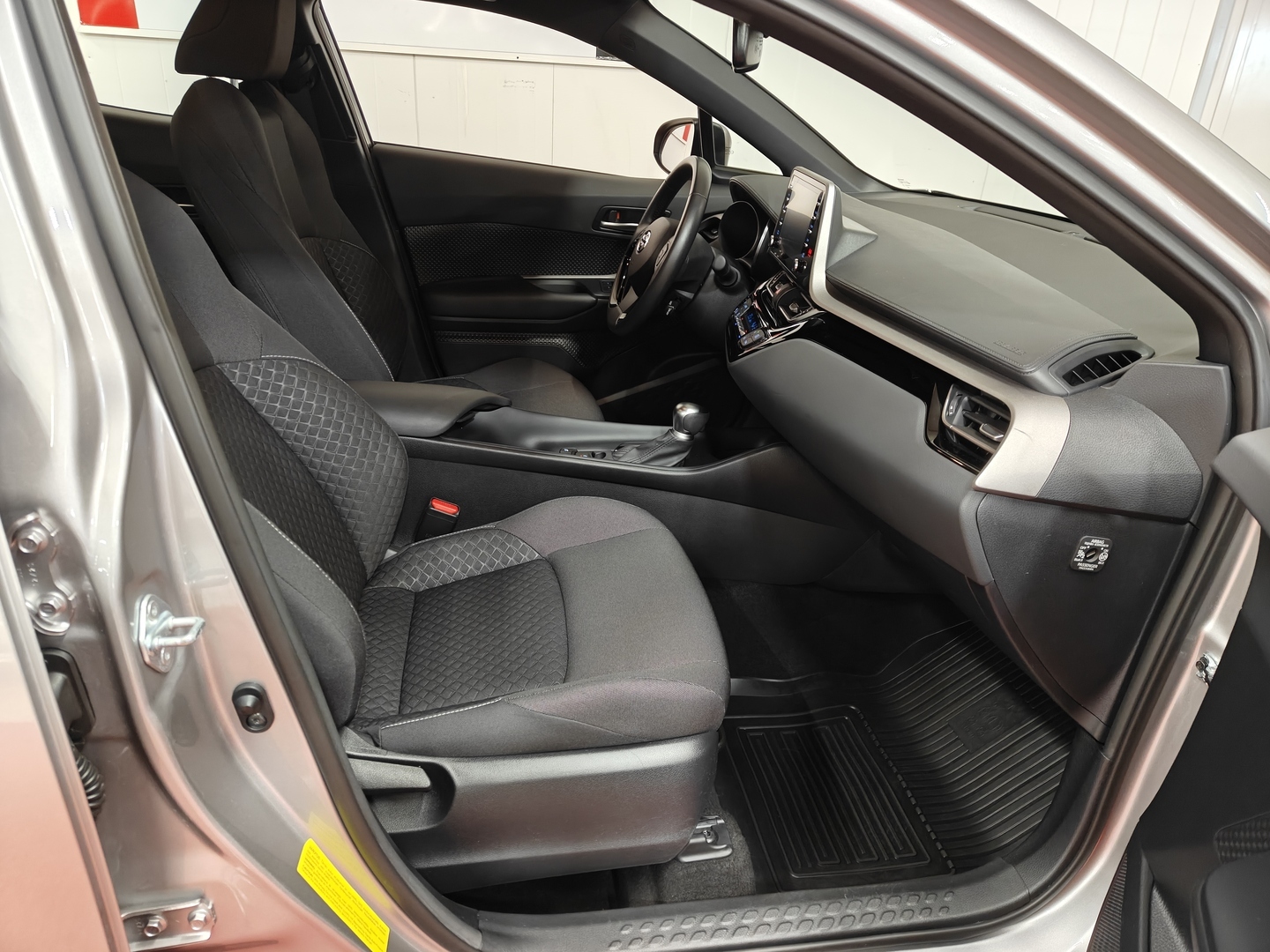 TOYOTA C-HR 2020