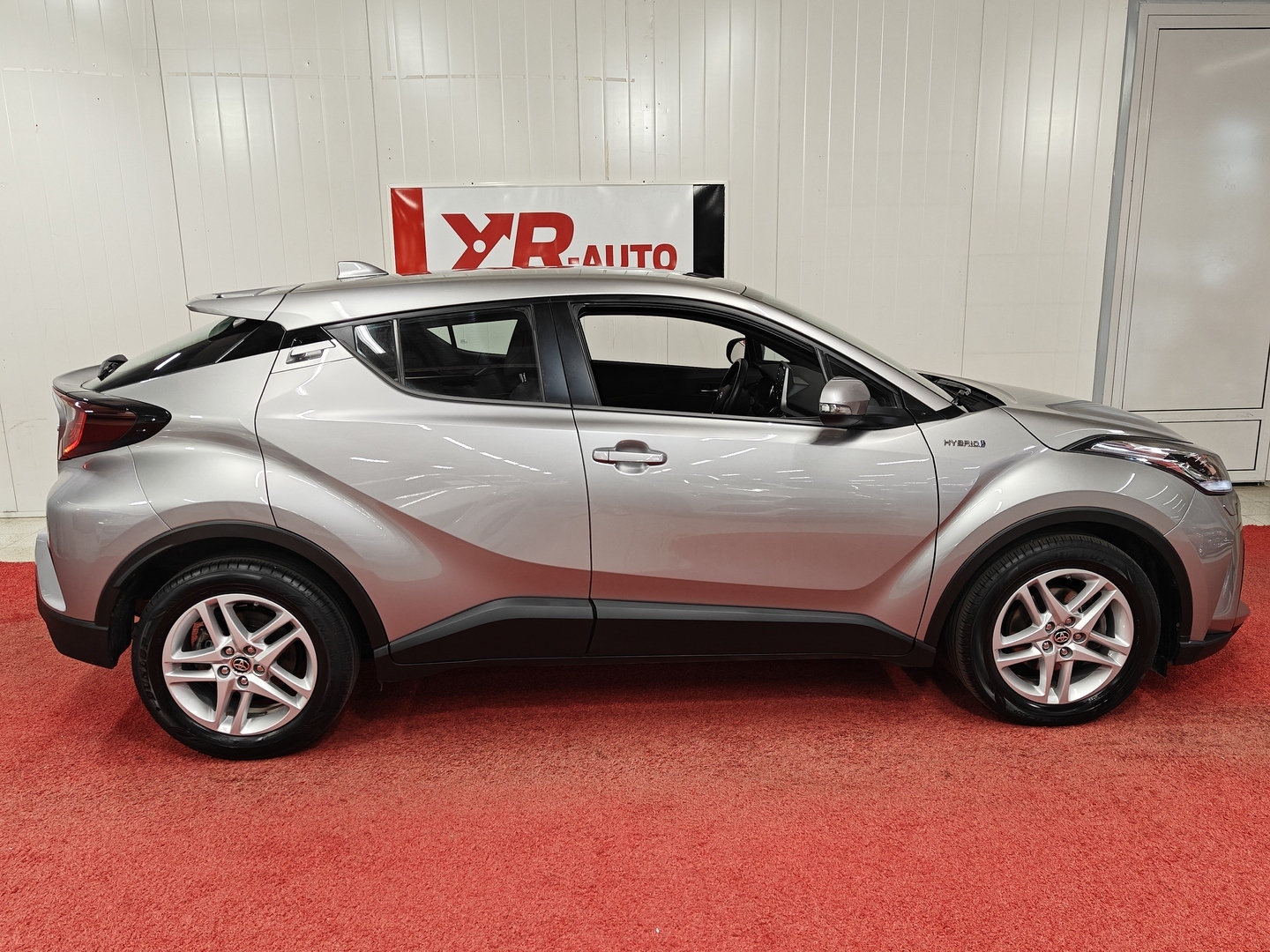 TOYOTA C-HR 2020