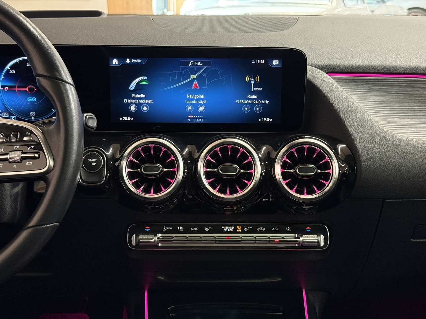 MERCEDES-BENZ EQA 2023