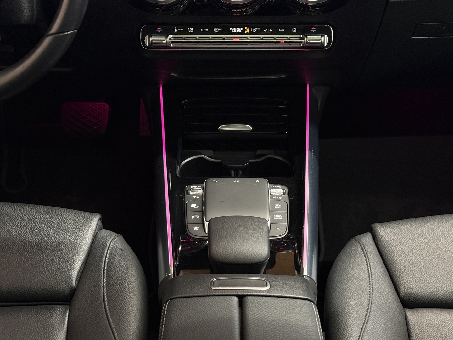 MERCEDES-BENZ EQA 2023