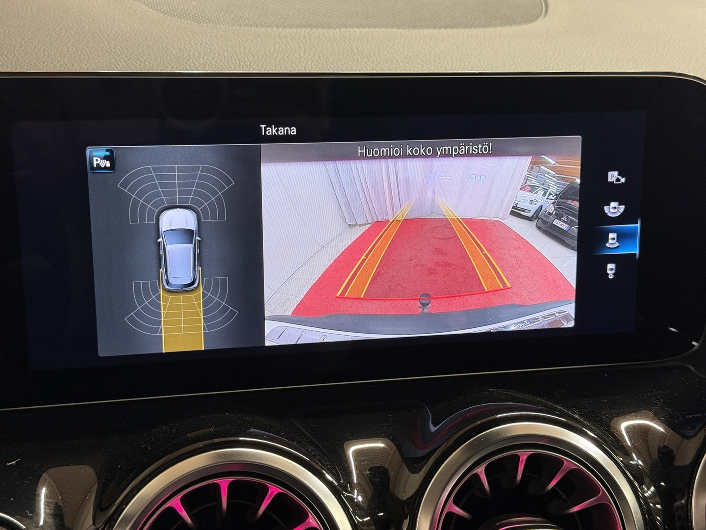 MERCEDES-BENZ EQA 2023