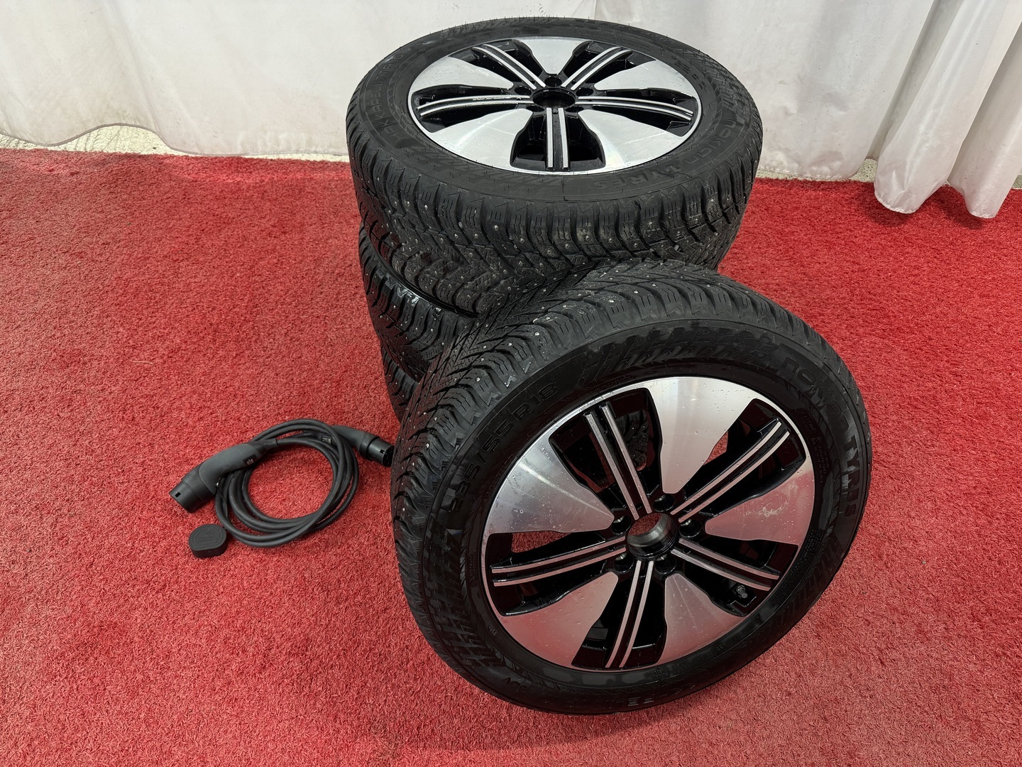 MERCEDES-BENZ EQA 2023