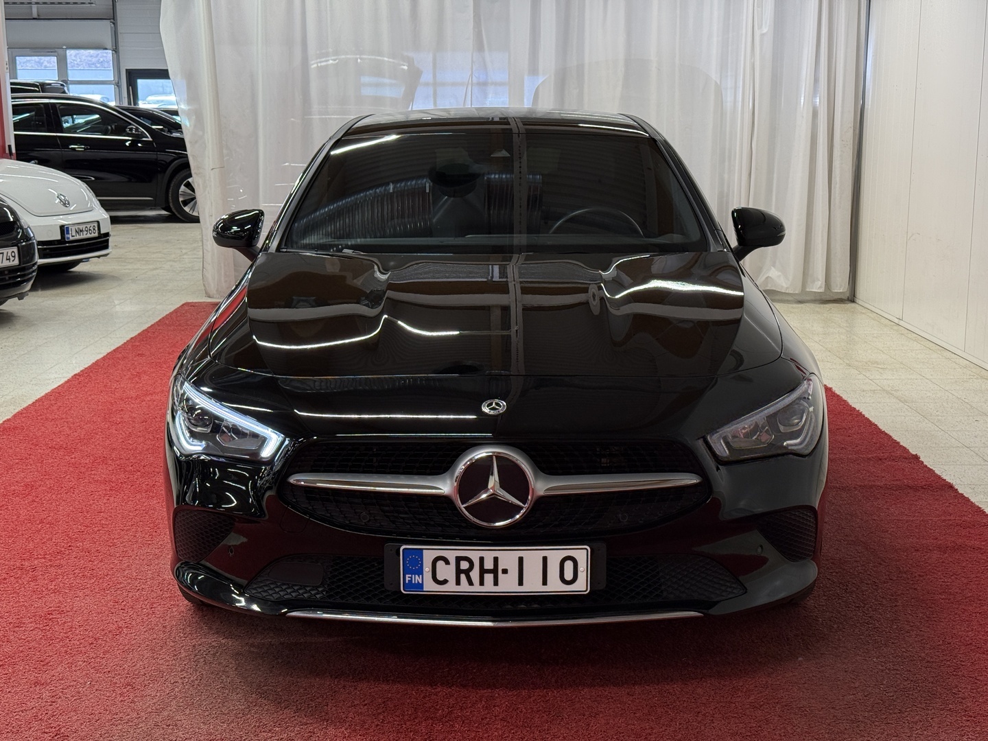 MERCEDES-BENZ CLA 8