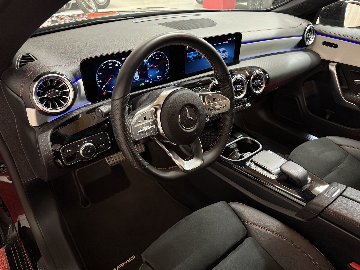 MERCEDES-BENZ CLA 2023