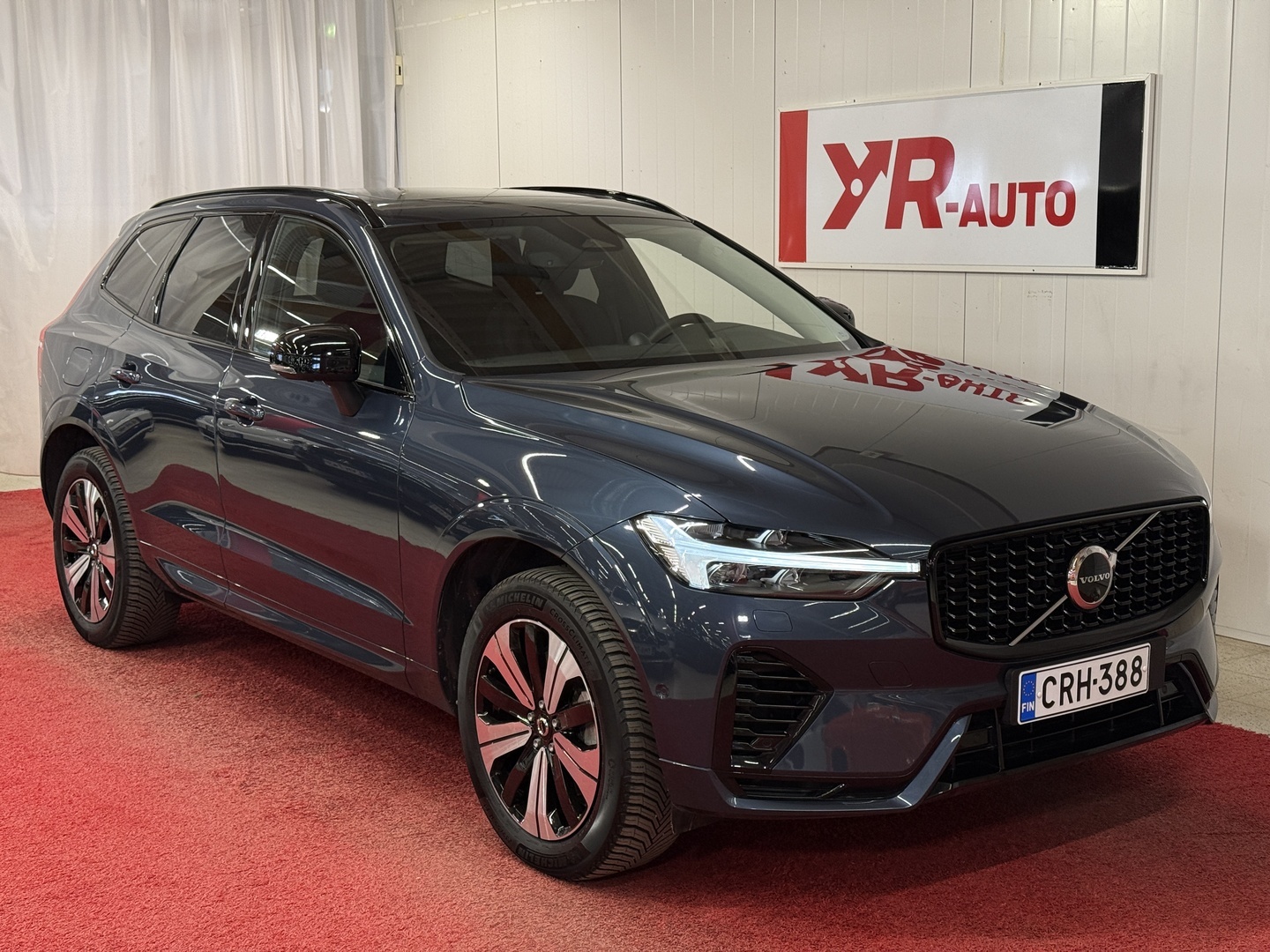VOLVO XC60 2023