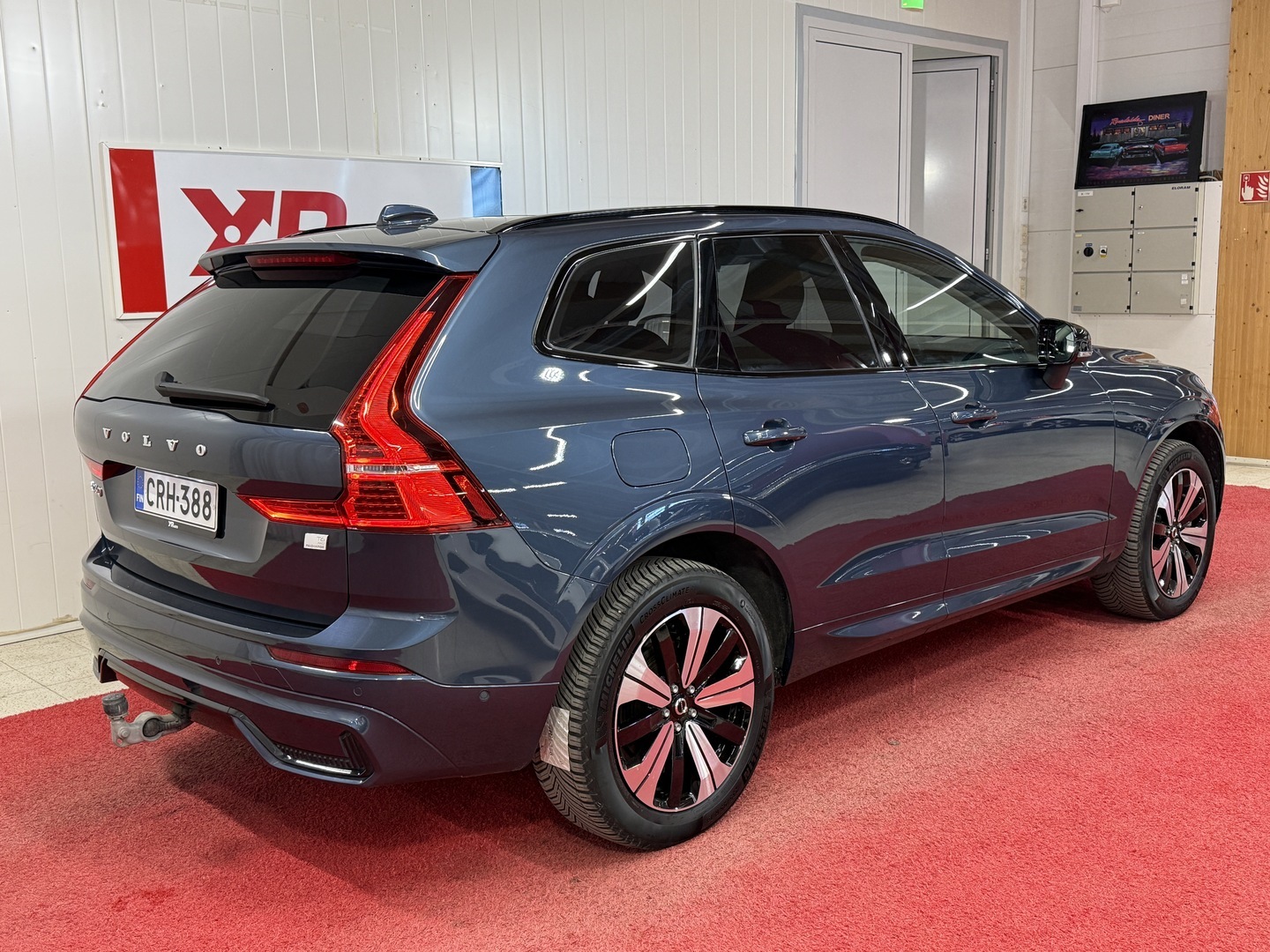 VOLVO XC60 2023