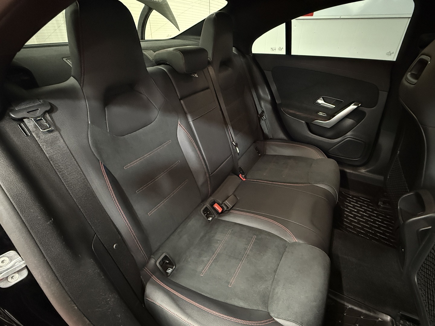 MERCEDES-BENZ CLA 2023