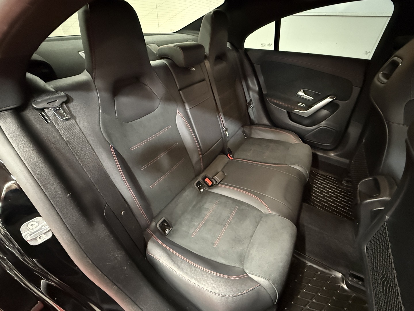 MERCEDES-BENZ CLA 2023