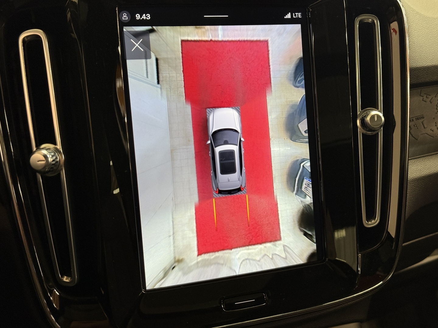 VOLVO XC40 2023