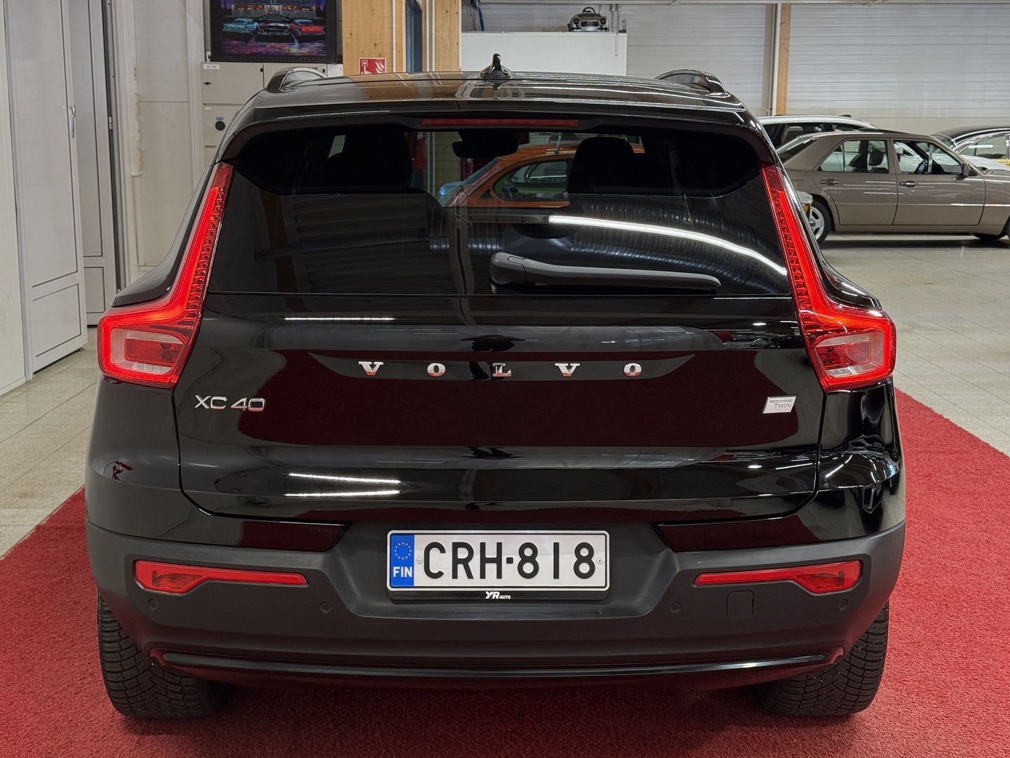 VOLVO XC40 2023