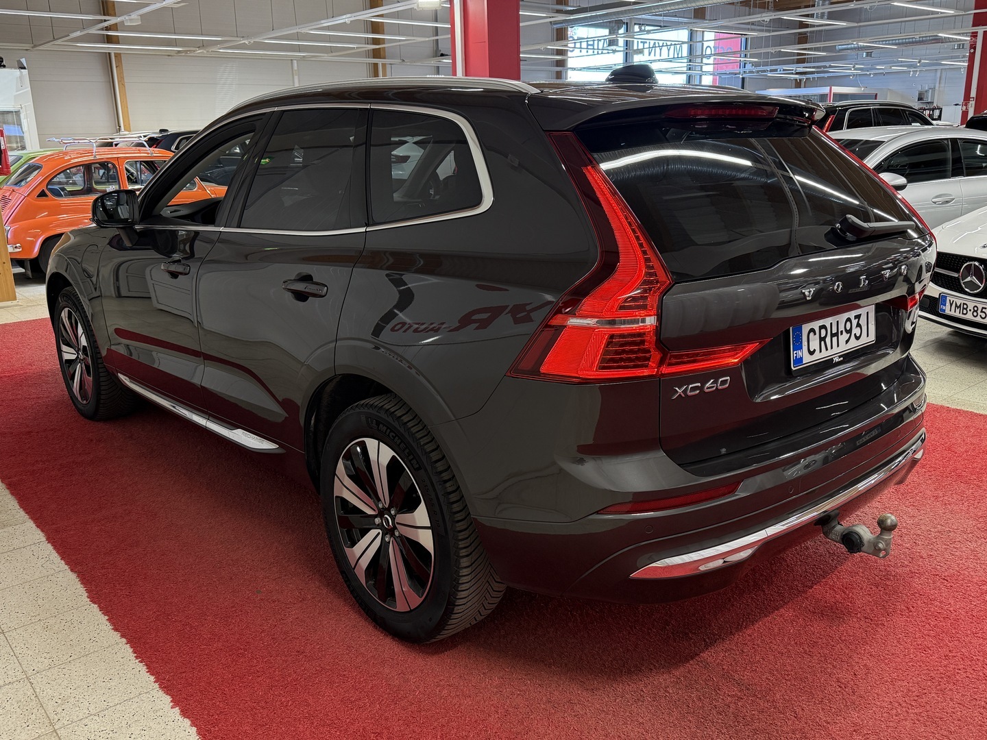 VOLVO XC60 2023