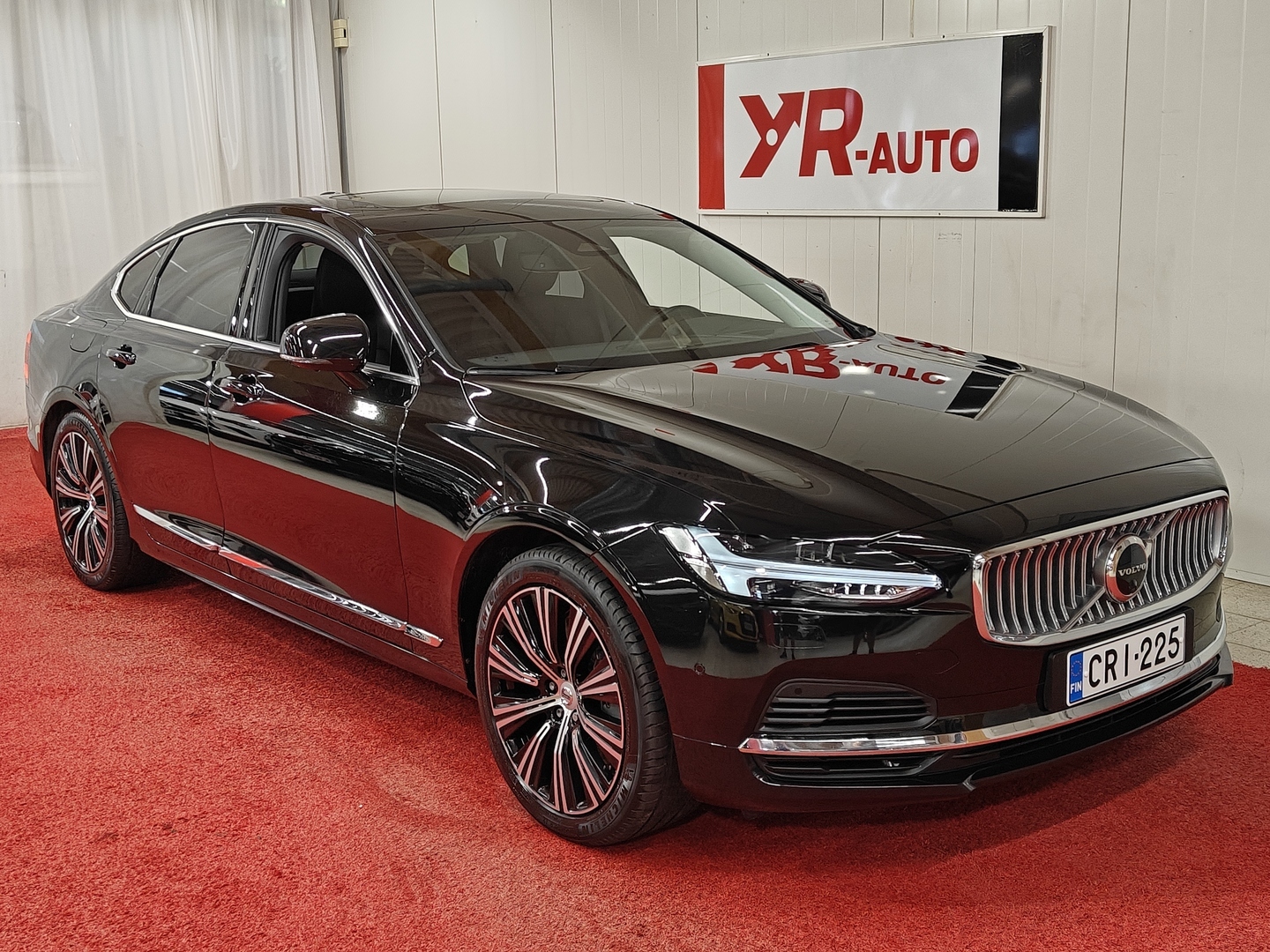 VOLVO S90 1