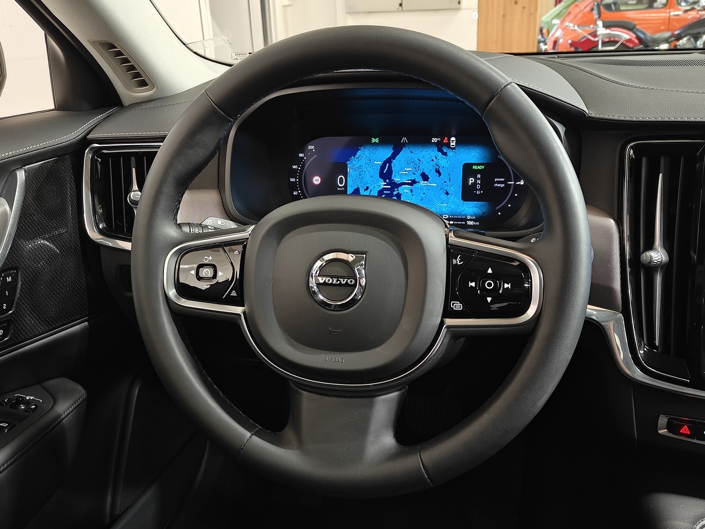 VOLVO S90 11