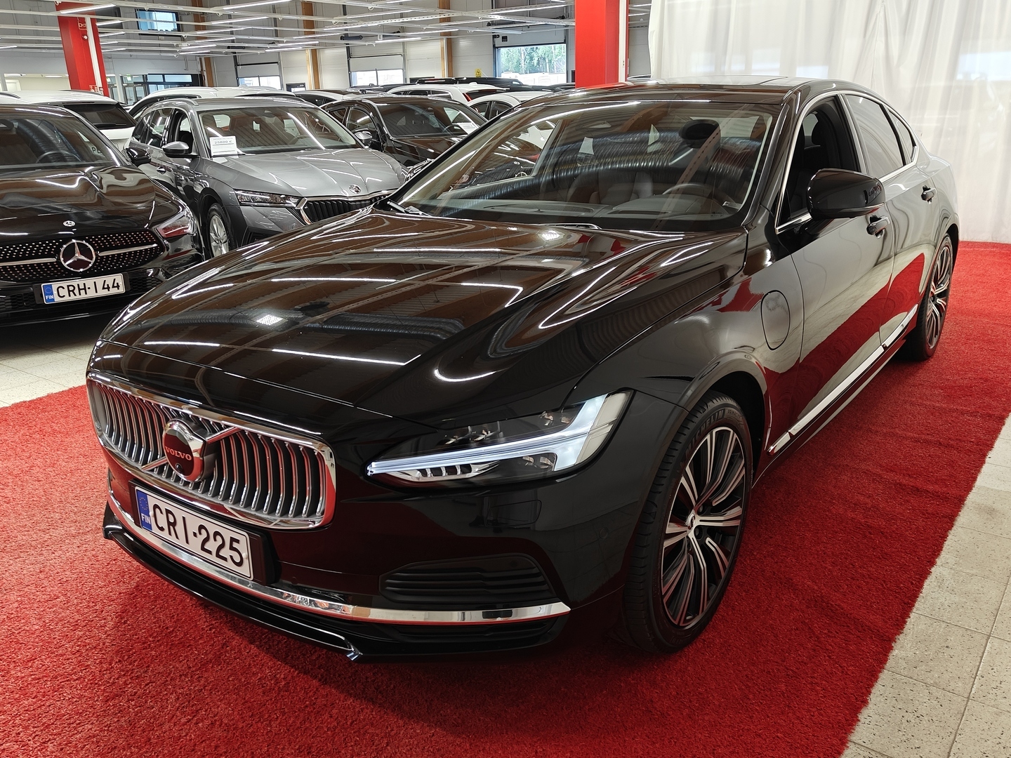 VOLVO S90 2
