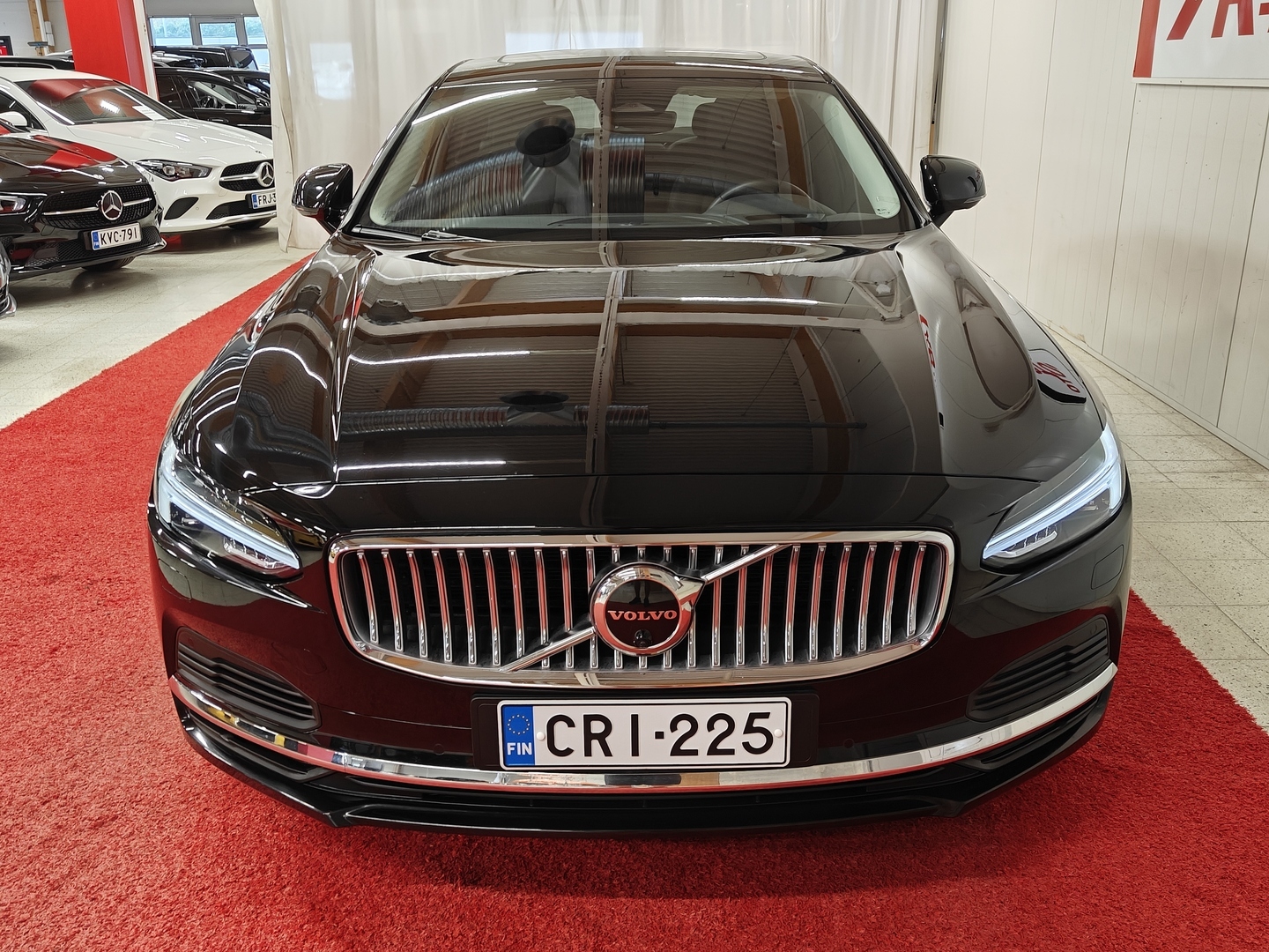 VOLVO S90 3