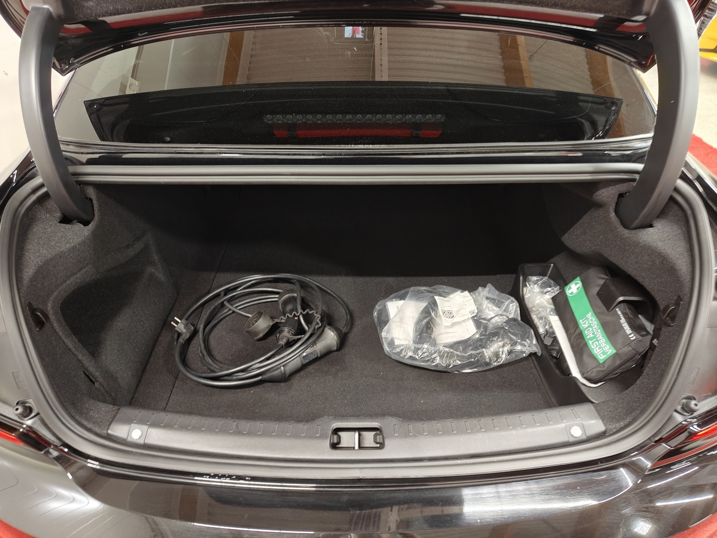 VOLVO S90 30