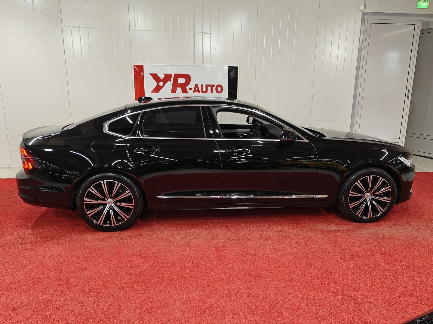 VOLVO S90 5