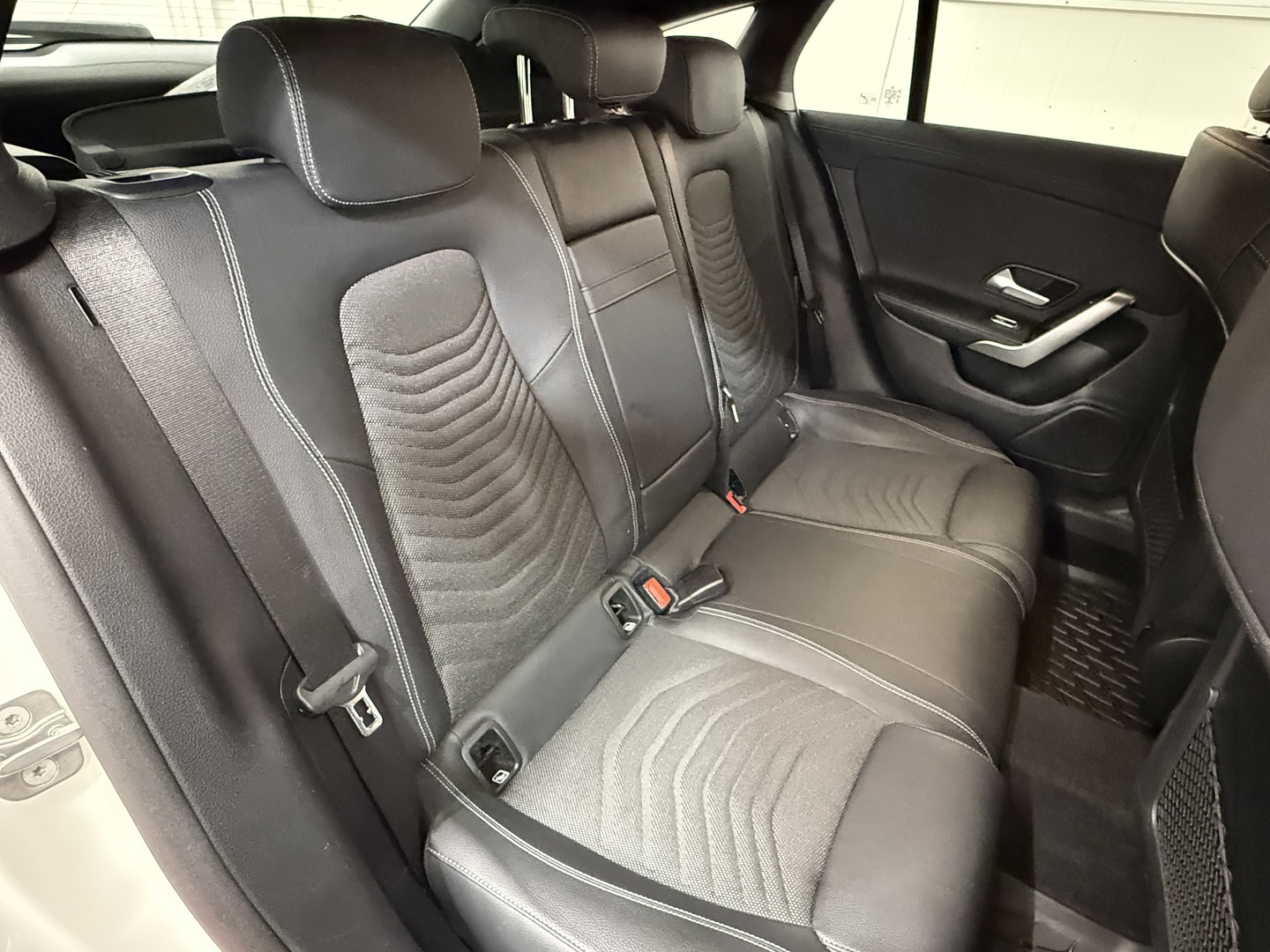 MERCEDES-BENZ CLA 2023