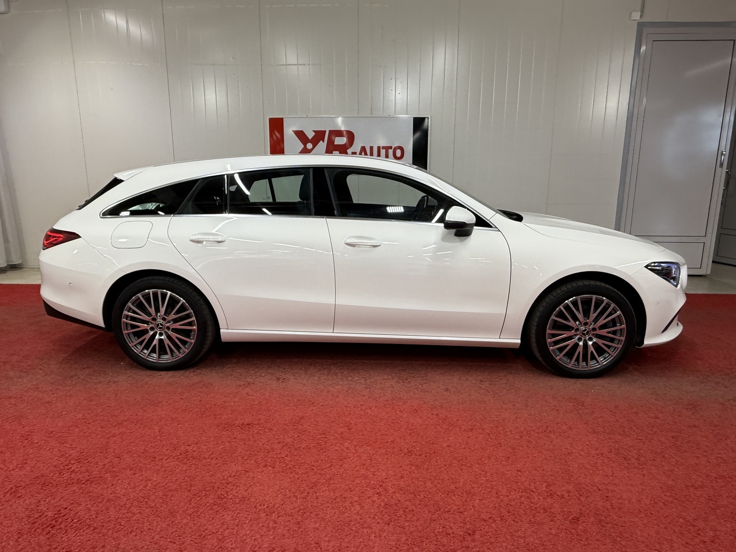 MERCEDES-BENZ CLA 2023