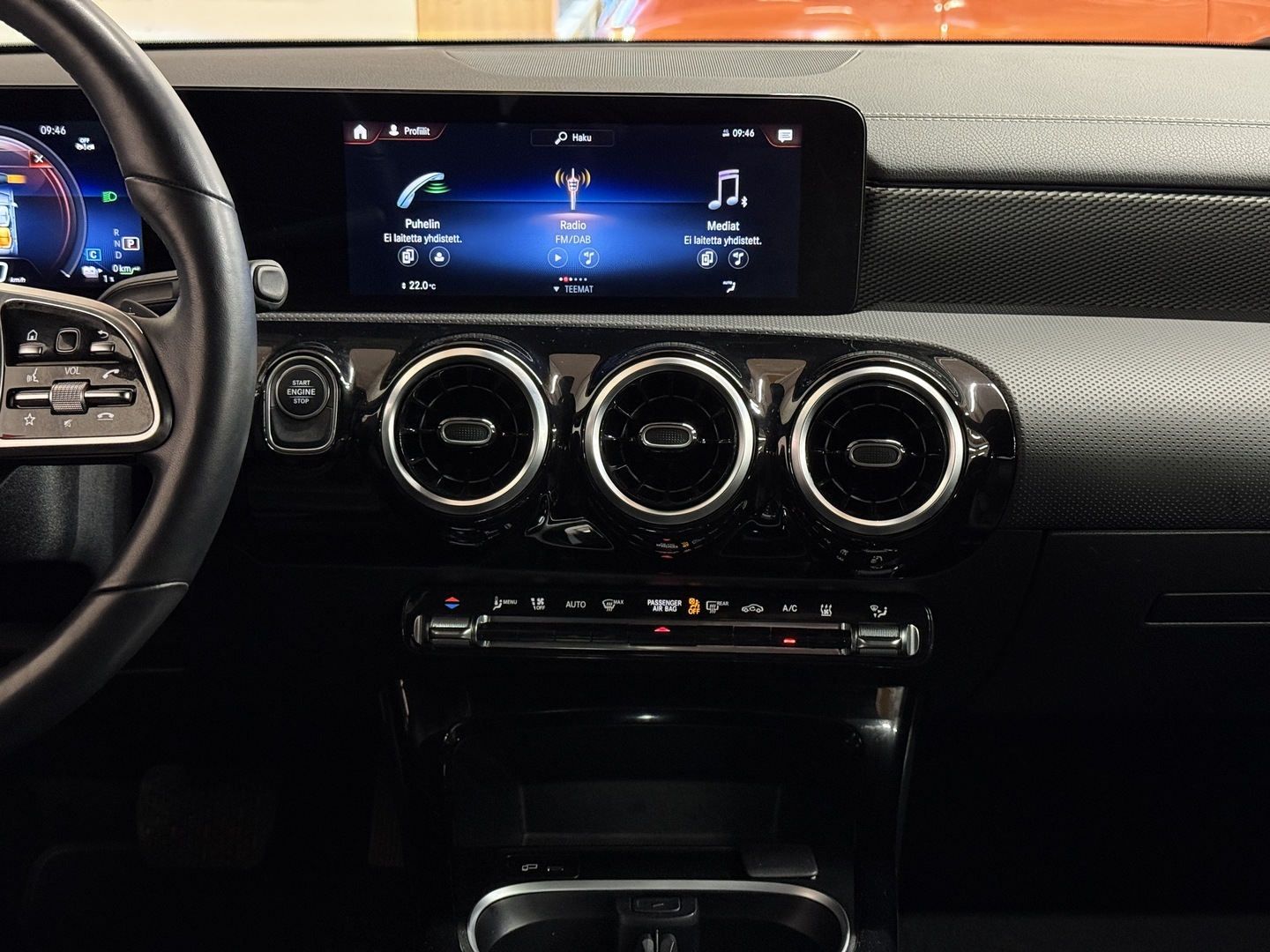 MERCEDES-BENZ CLA 2023
