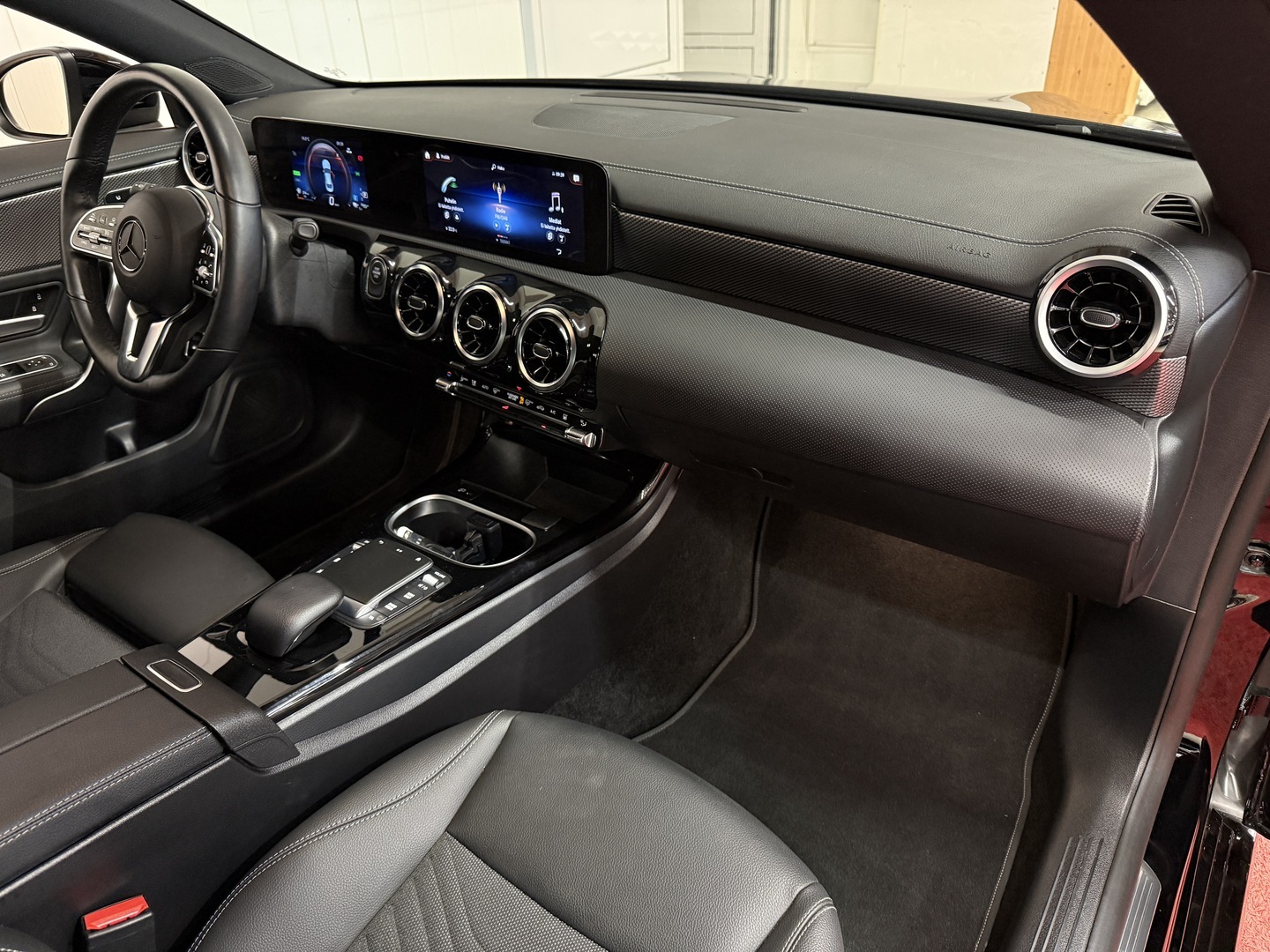 MERCEDES-BENZ CLA 2023