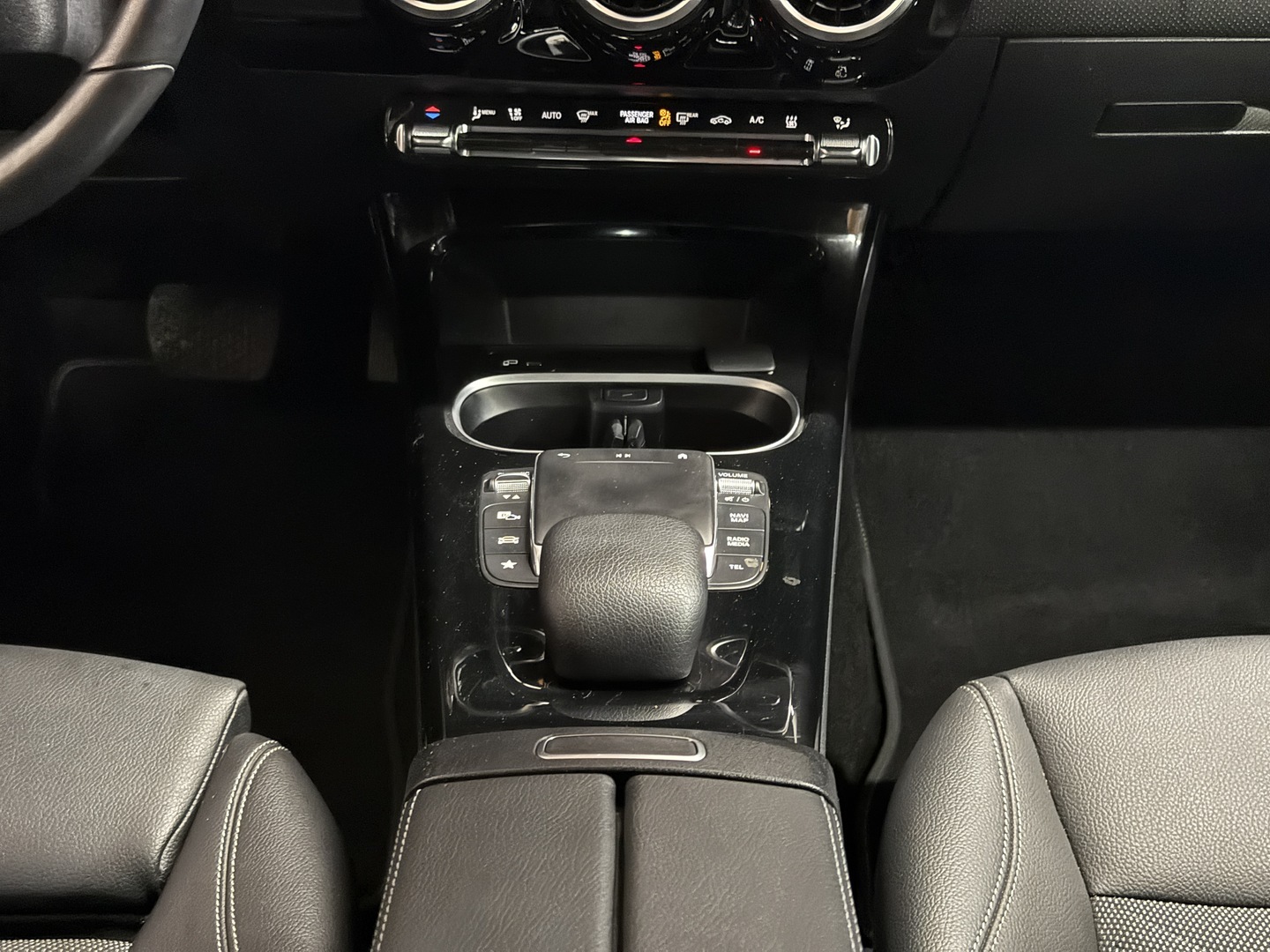 MERCEDES-BENZ CLA 2023