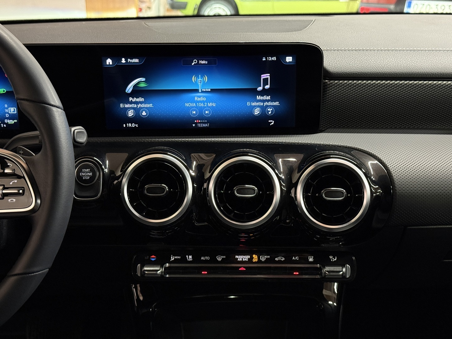 MERCEDES-BENZ CLA 2023