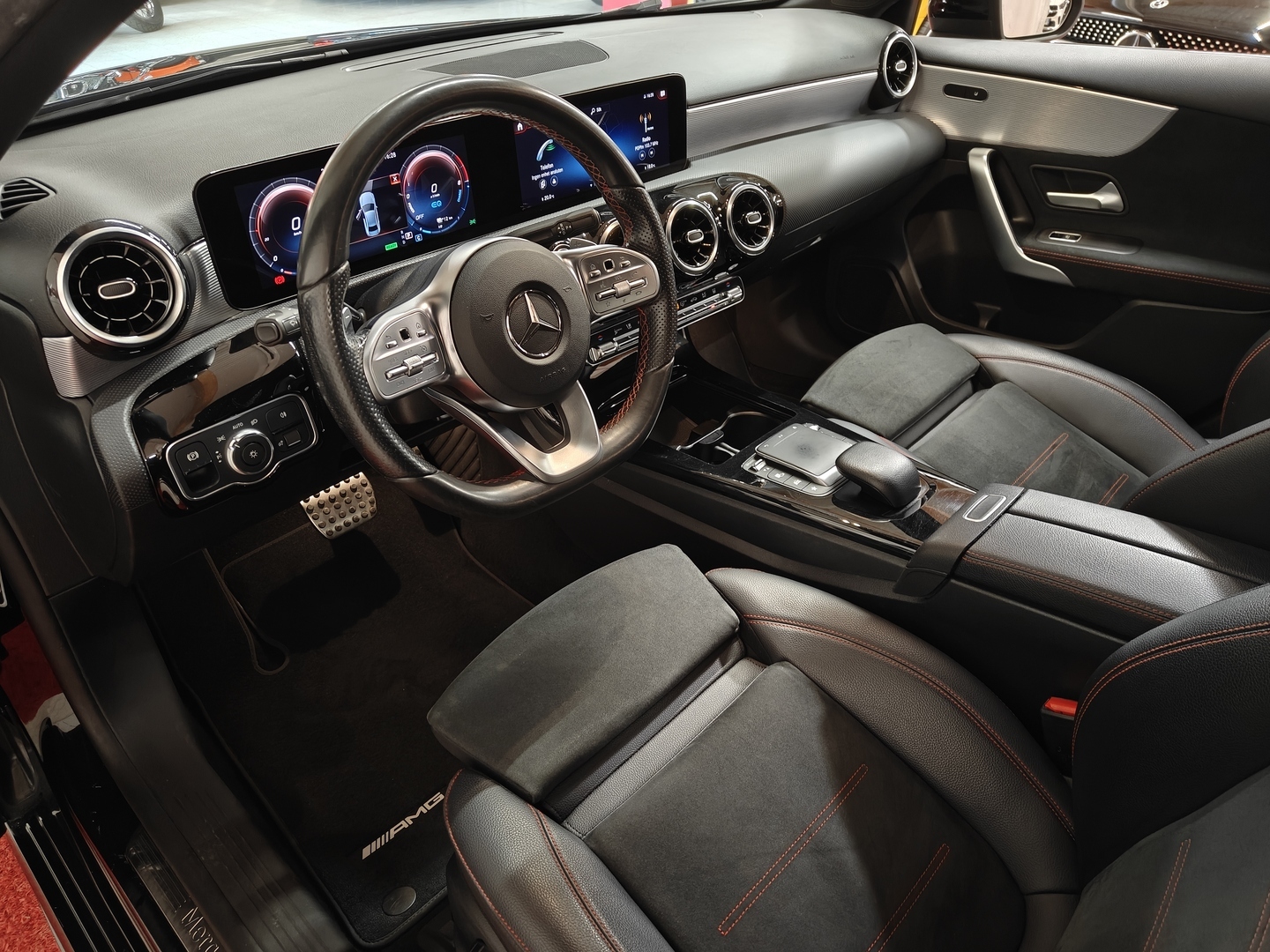 MERCEDES-BENZ A 2021