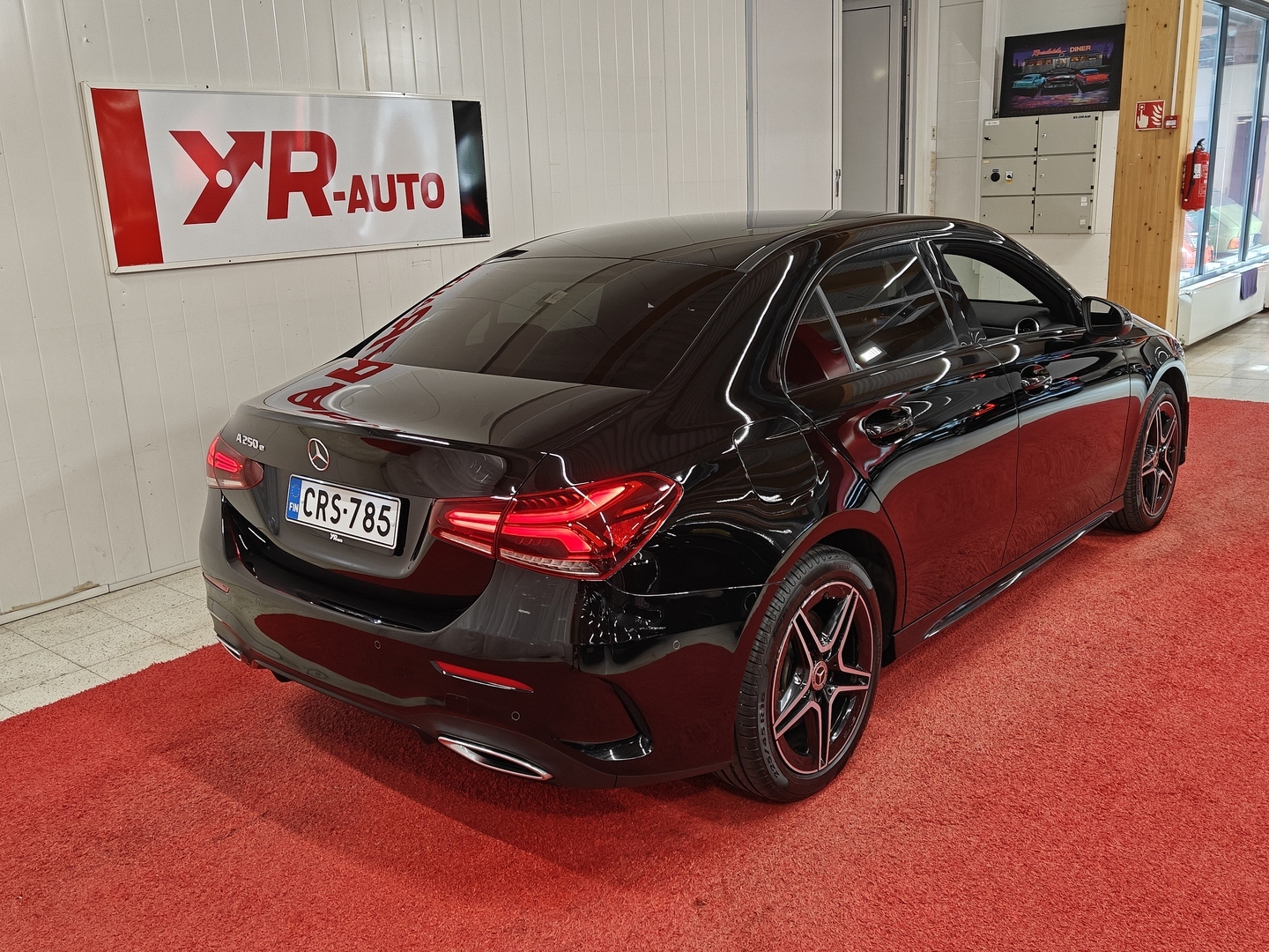 MERCEDES-BENZ A 2021