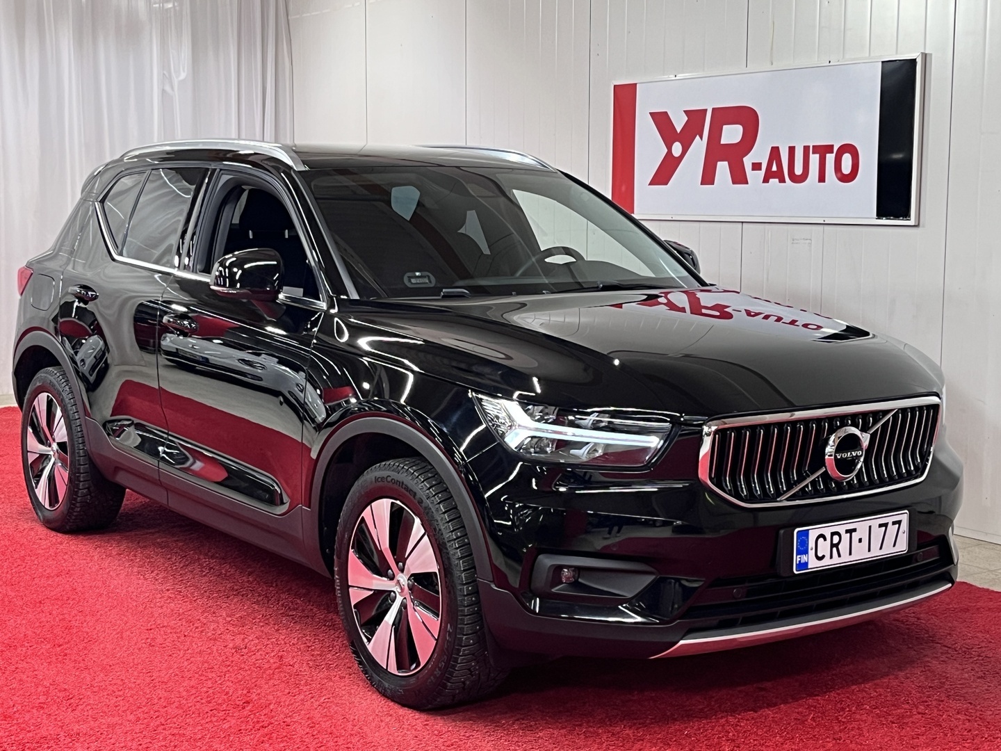 VOLVO XC40 2021