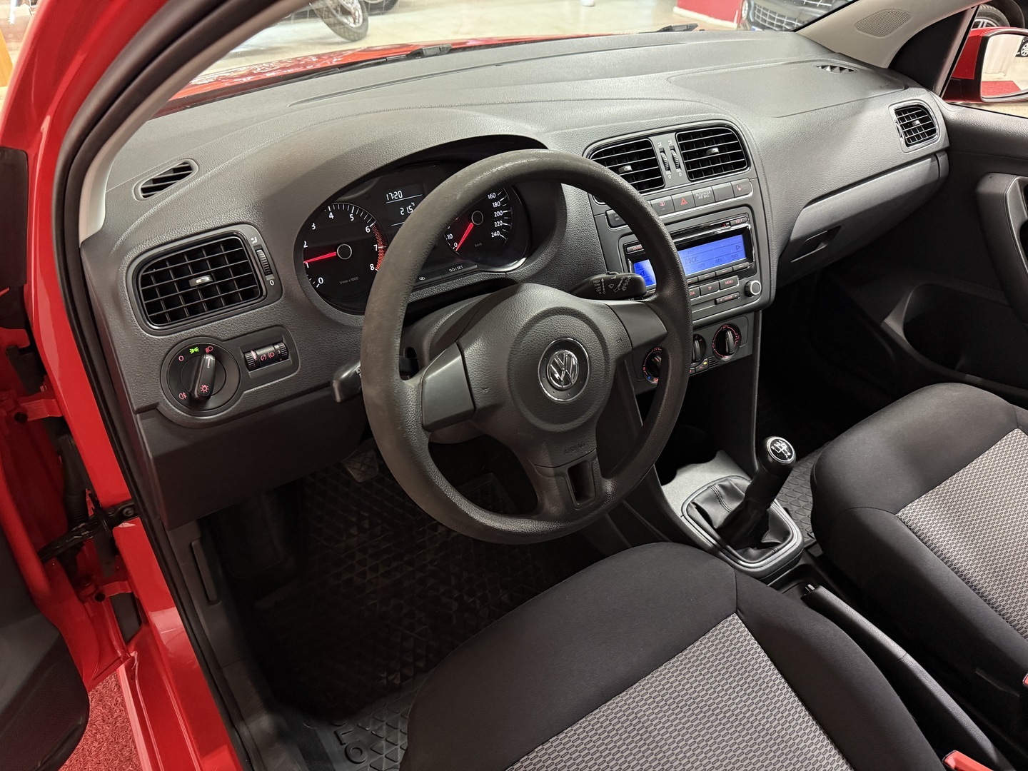 VOLKSWAGEN Polo 2009