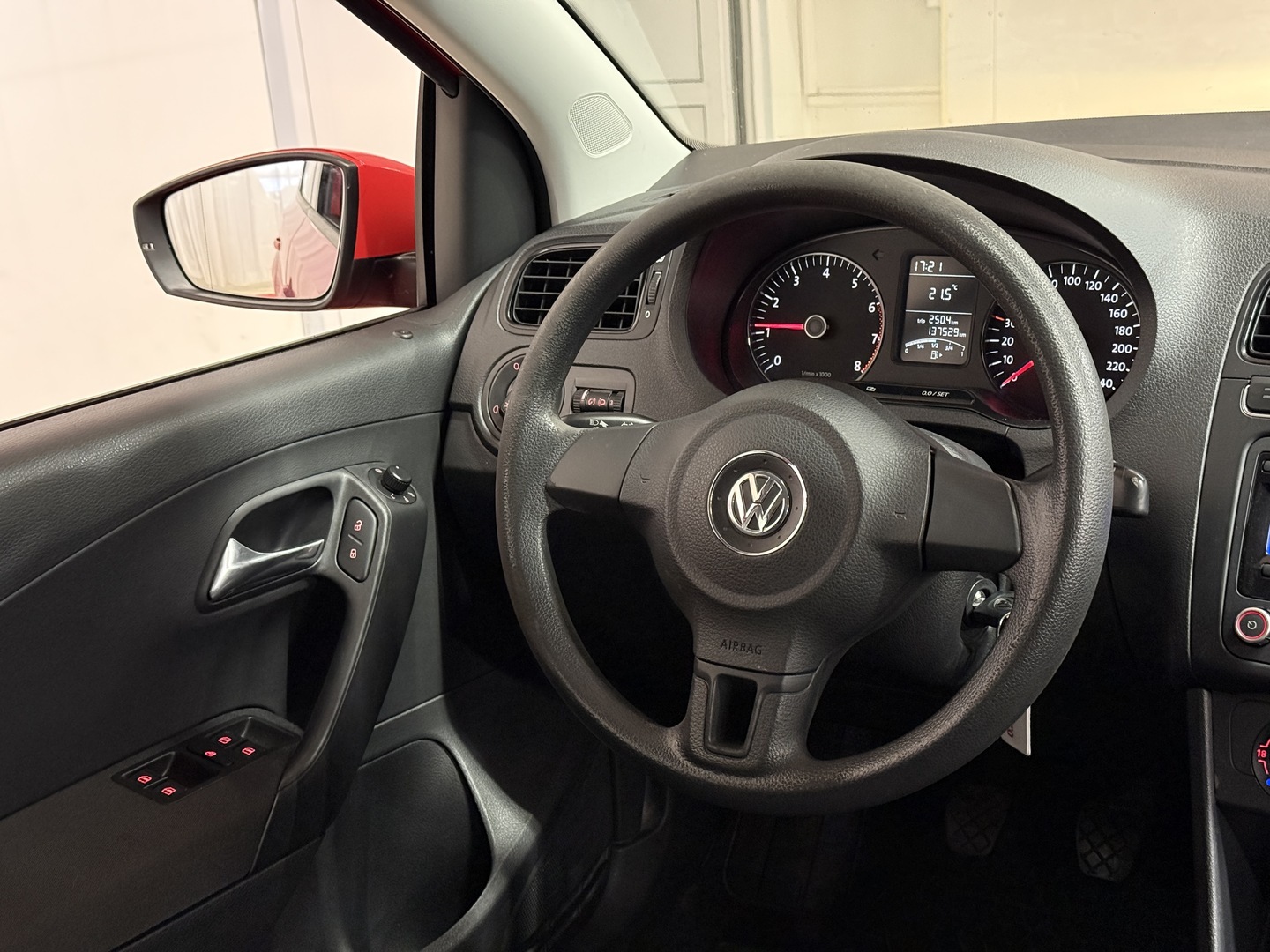 VOLKSWAGEN Polo 2009