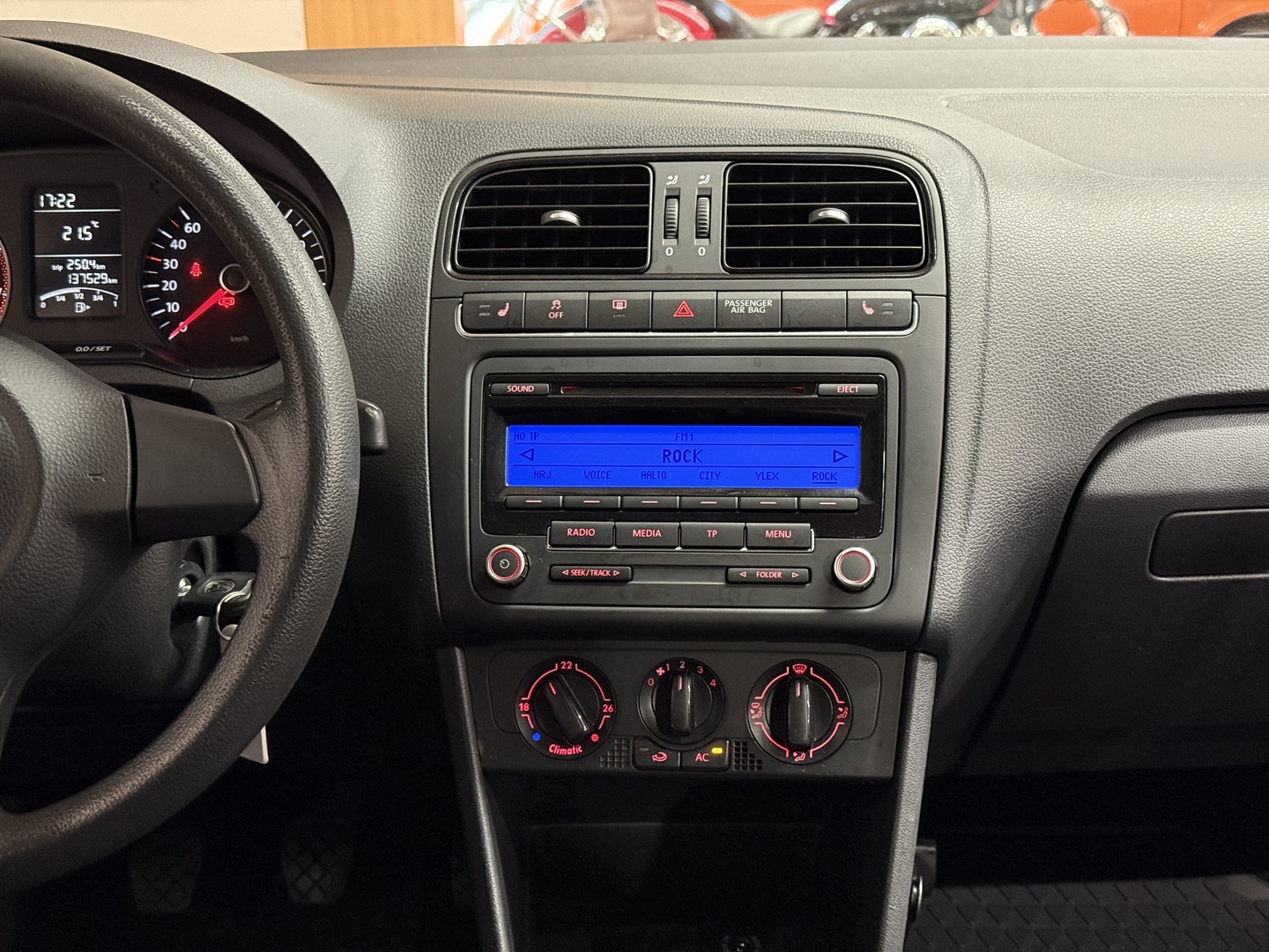VOLKSWAGEN Polo 2009
