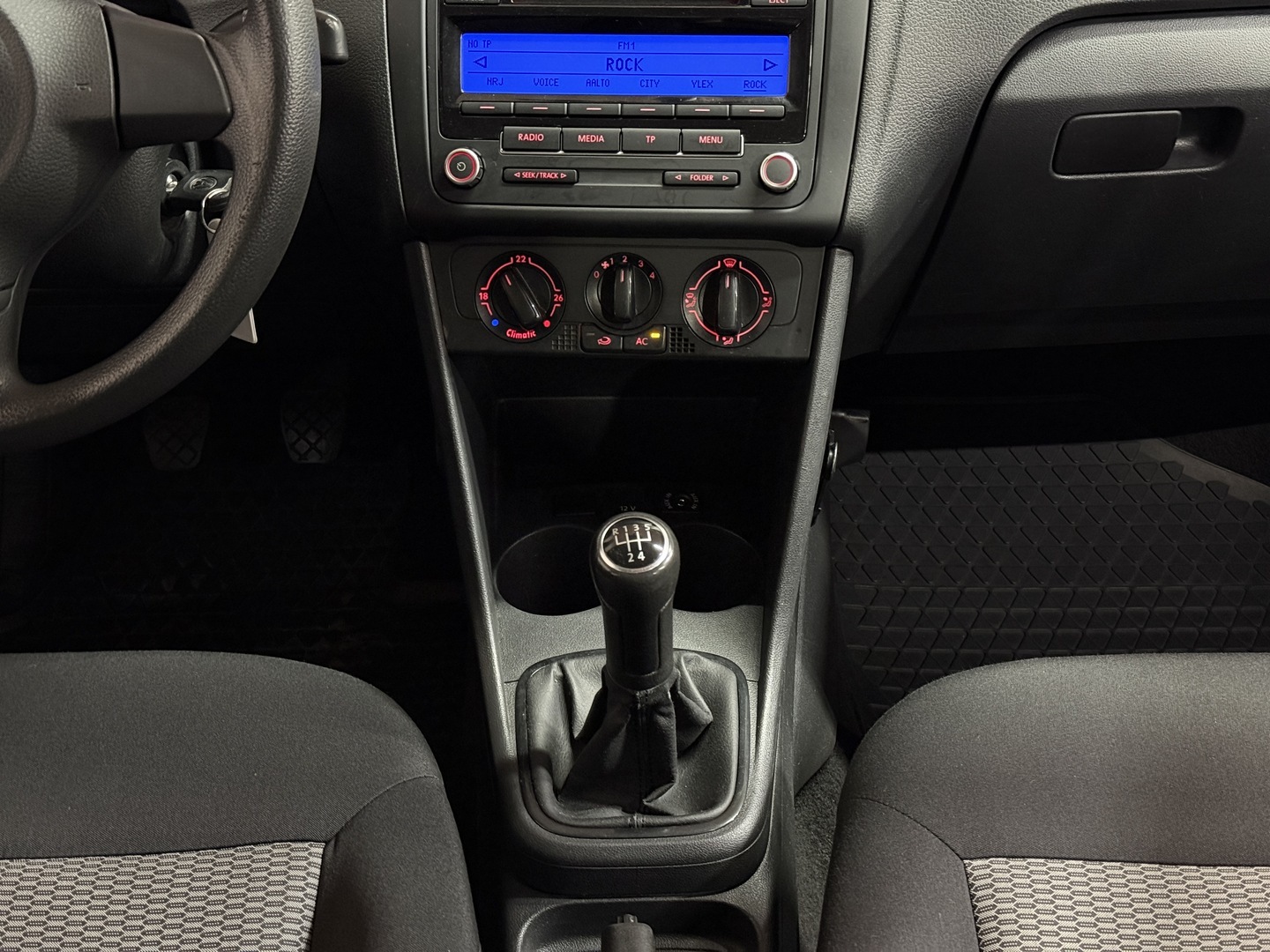 VOLKSWAGEN Polo 2009