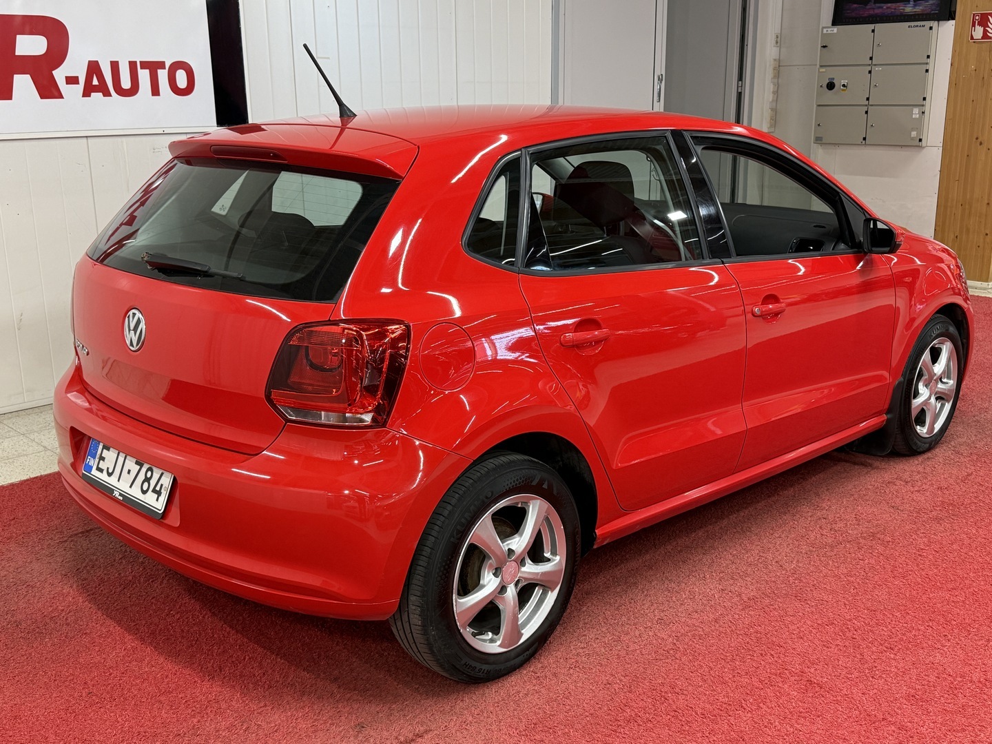 VOLKSWAGEN Polo 2009