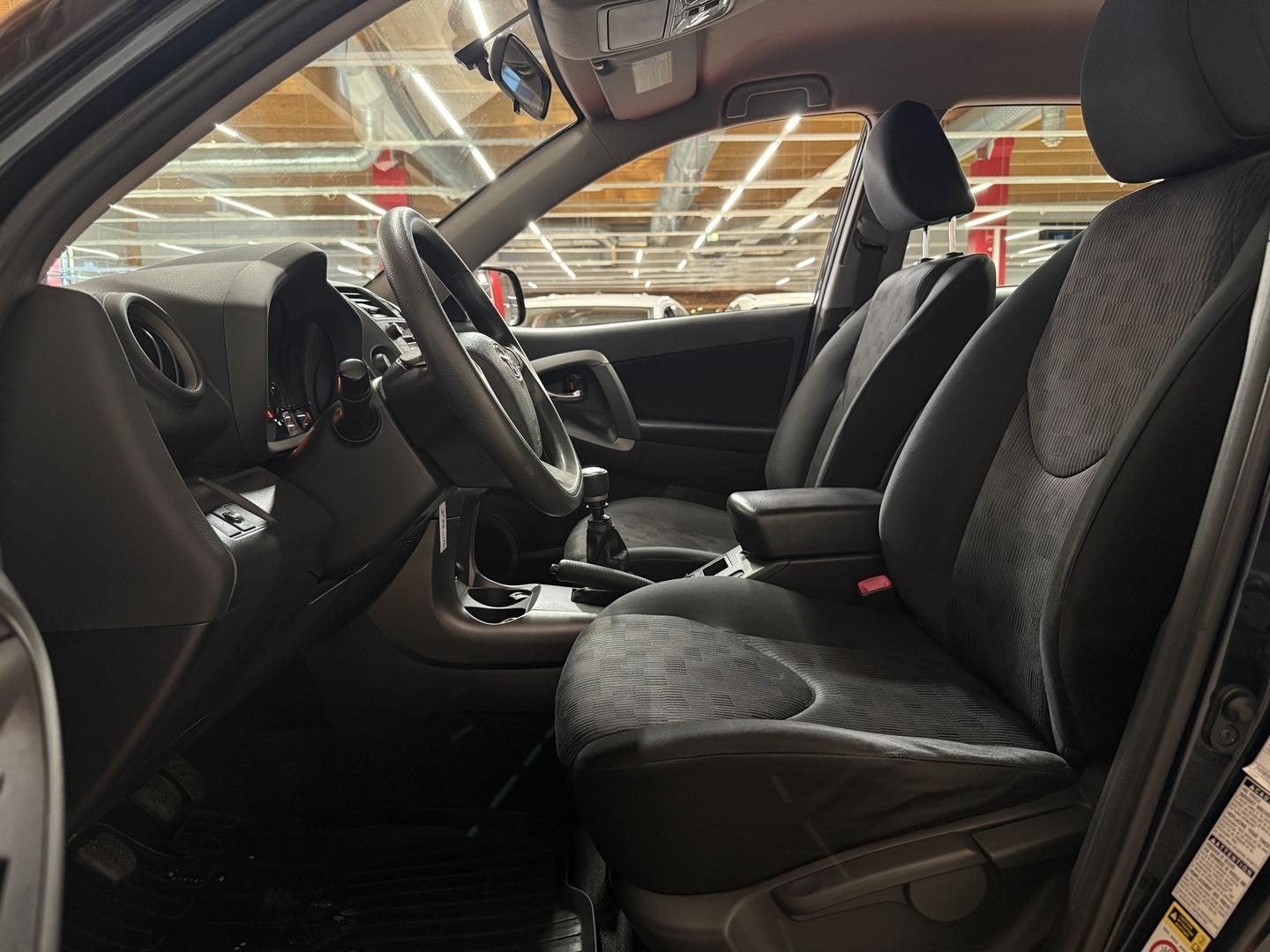 TOYOTA RAV4 2010