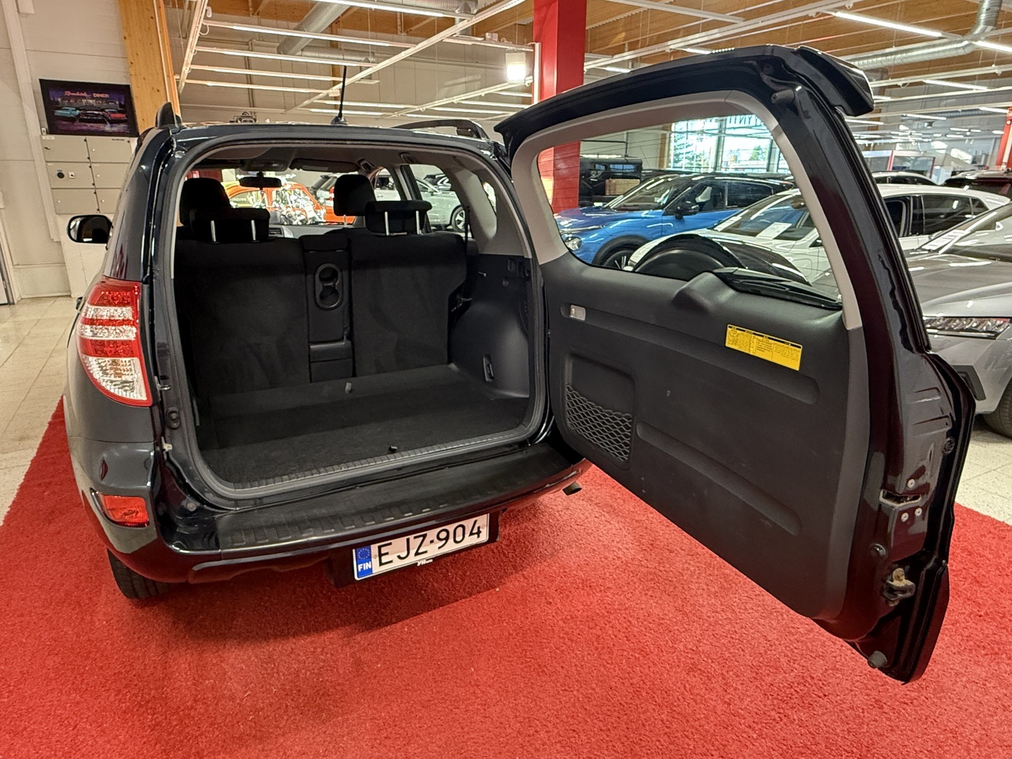 TOYOTA RAV4 2010