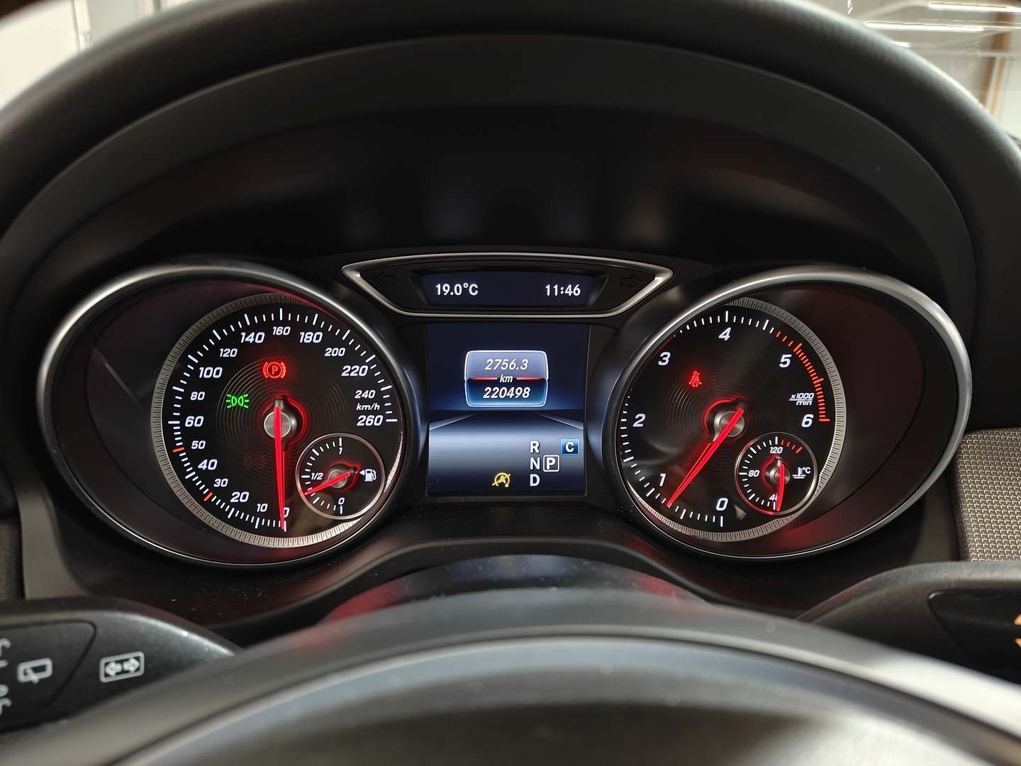 MERCEDES-BENZ GLA 2017
