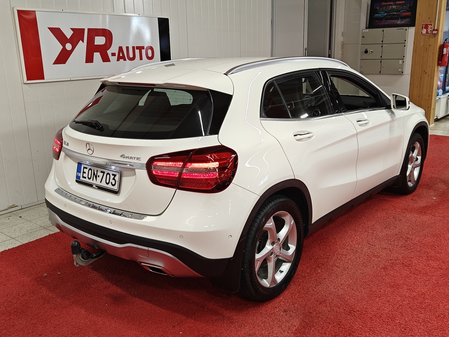 MERCEDES-BENZ GLA 2017