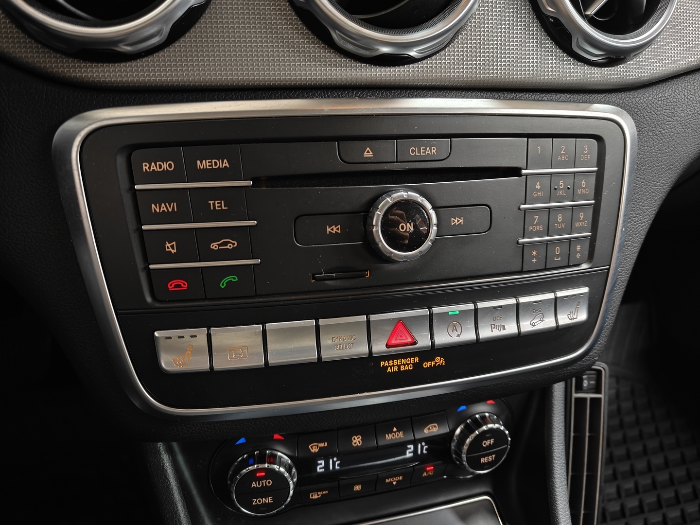 MERCEDES-BENZ GLA 2017
