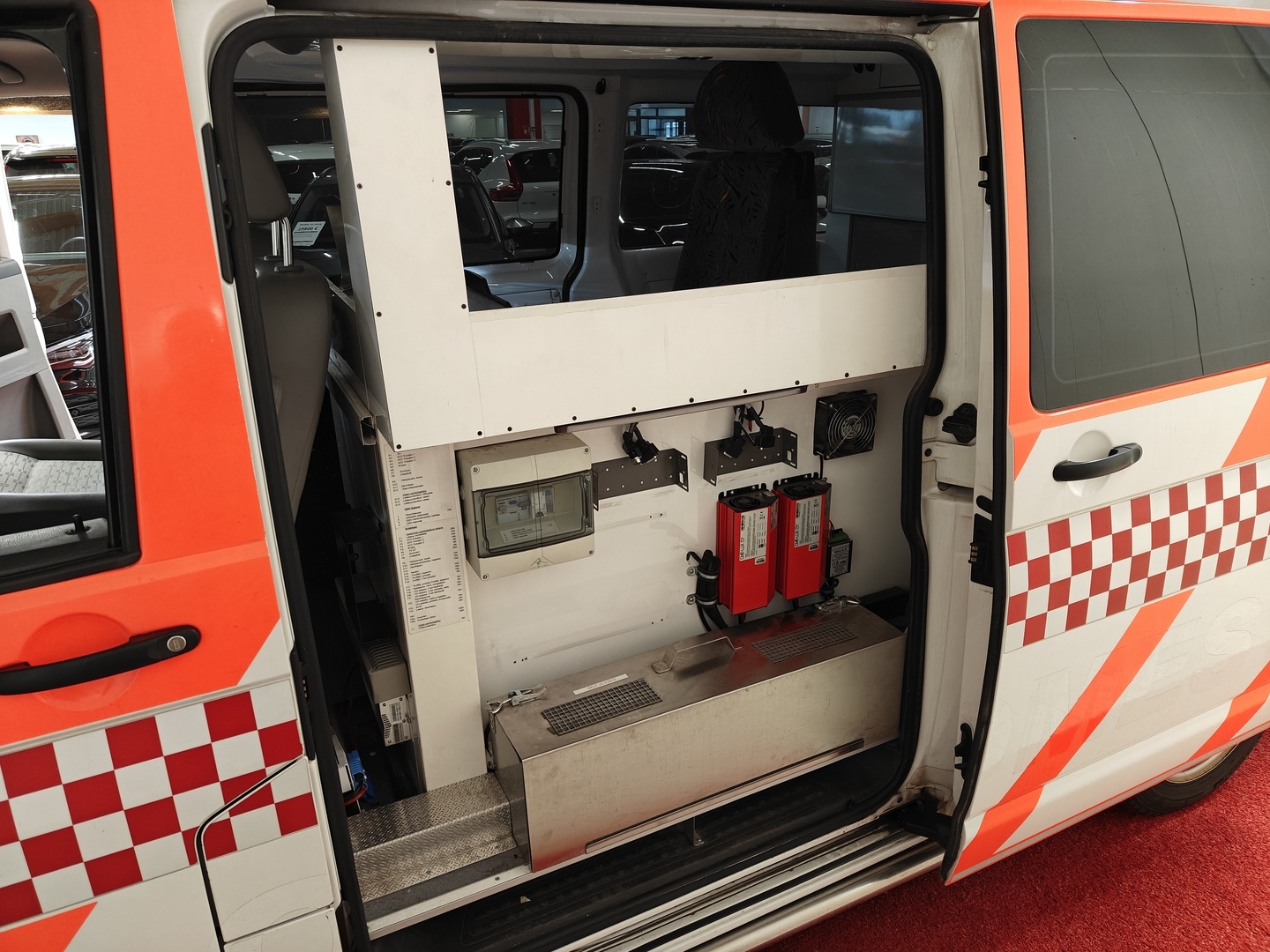 VOLKSWAGEN TRANSPORTER 2012