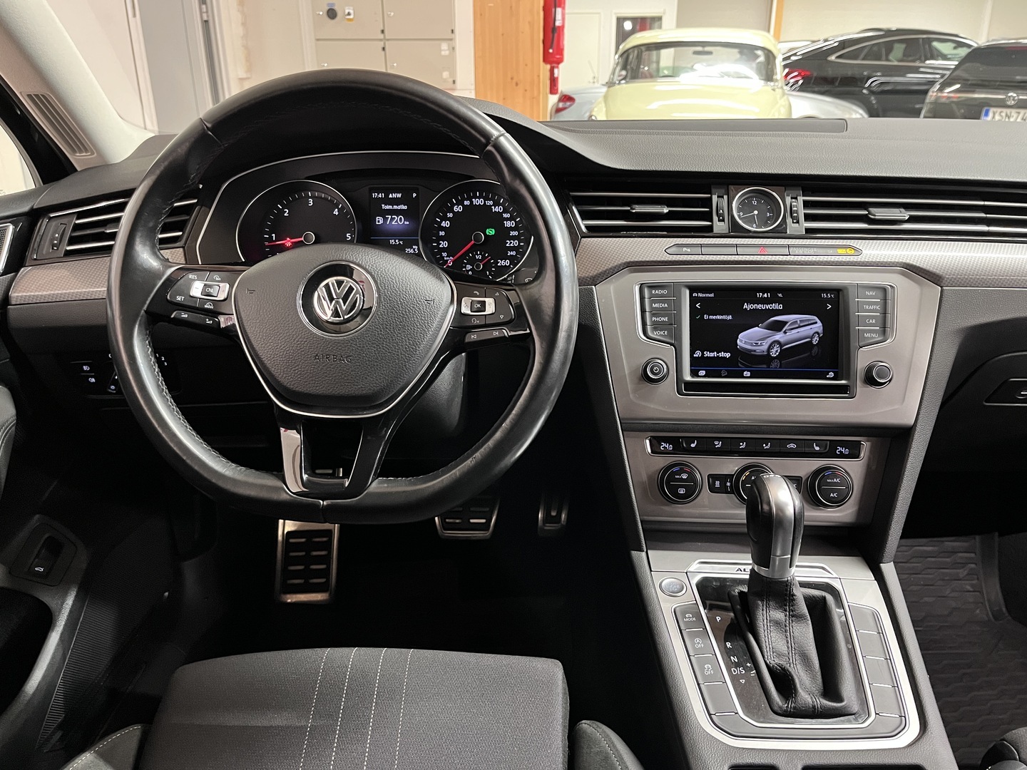 VOLKSWAGEN Passat 2017