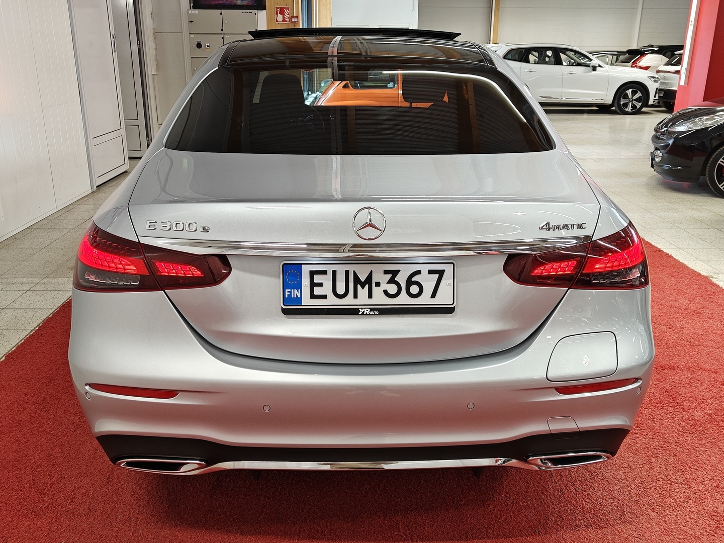 MERCEDES-BENZ E 6