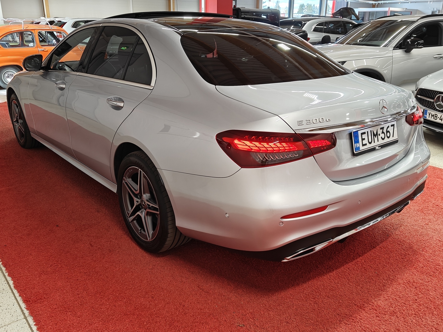 MERCEDES-BENZ E 7