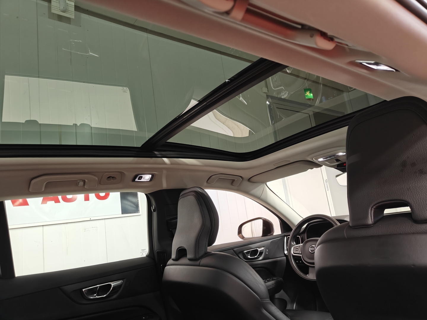 VOLVO V60 2019