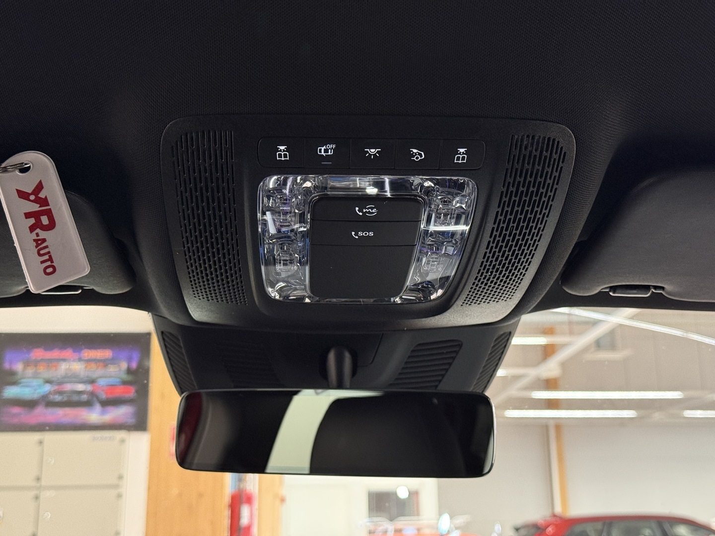MERCEDES-BENZ EQB 2023