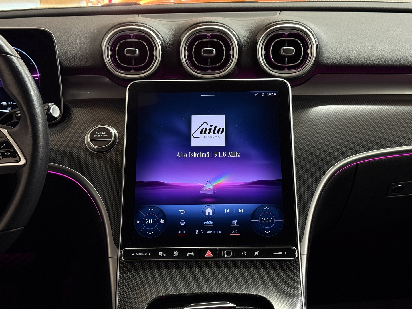 MERCEDES-BENZ C 2023