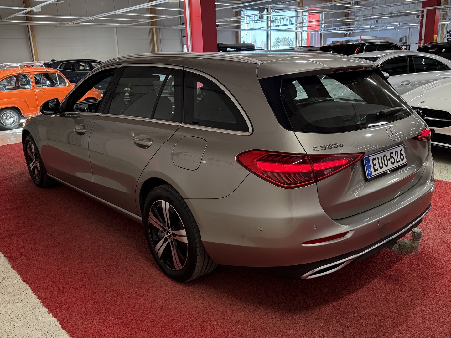 MERCEDES-BENZ C 2023