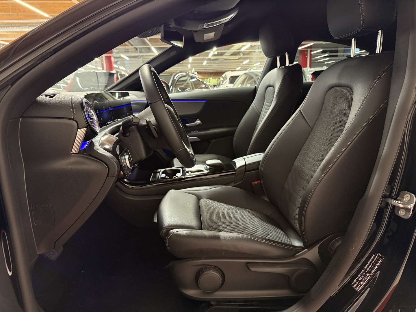 MERCEDES-BENZ CLA 2023